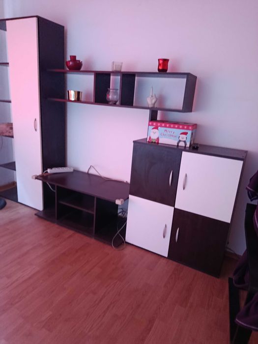 Vând mobila de apartament