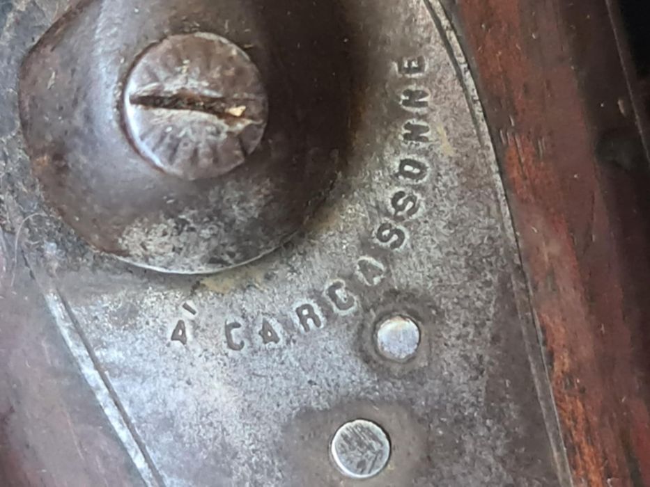 Стара щифтова пушка ЛЕФУШЕ