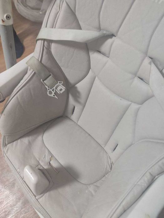 Детский столик для кормления