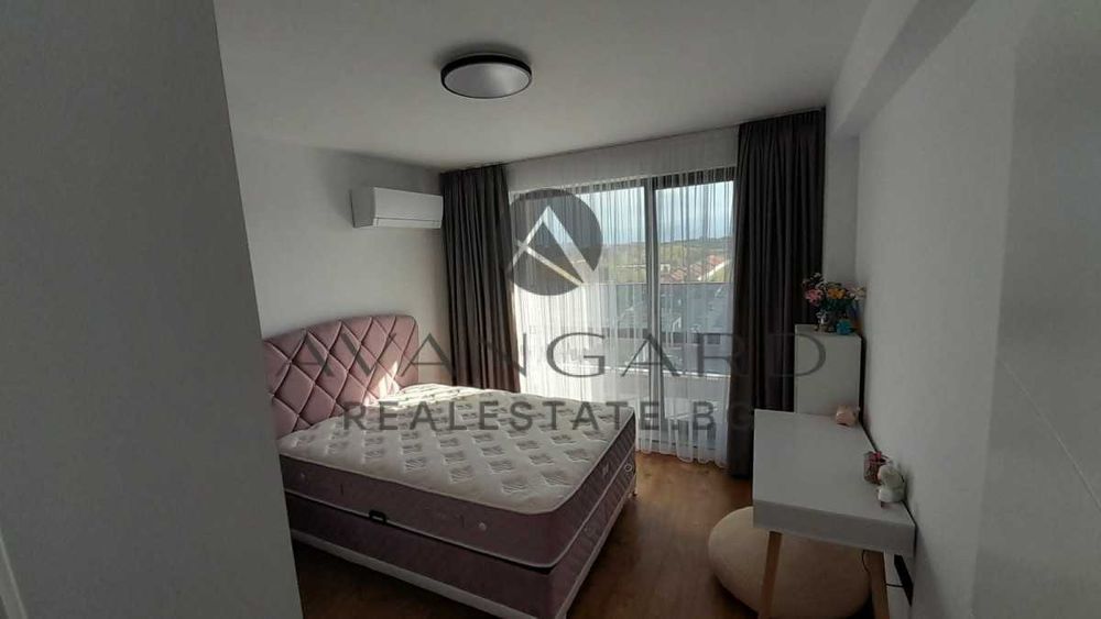 Продава се Четиристаен апартамент в Пловдив, Център - 131 кв.м за 2214 €/кв.м - Снимка #3