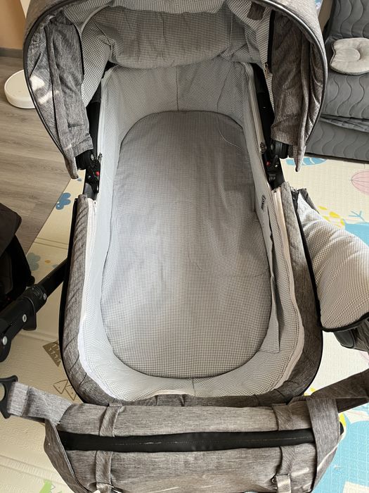 Бебешка количка Riko