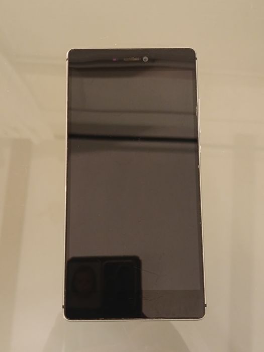 Huawei p8 телефон