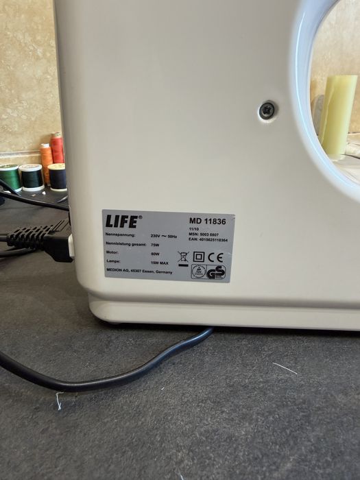 Mașină de cusut mecanică Life ca noua