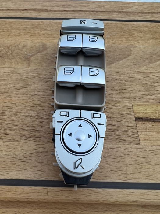 Butoane Mecedes geamuri șofer Mercedes C/E/S GLC/CLA/W205 W213 W222