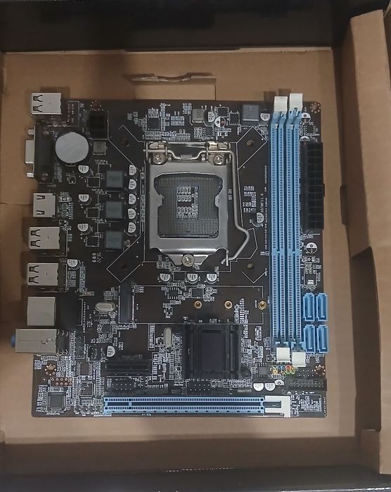 Материнская плата