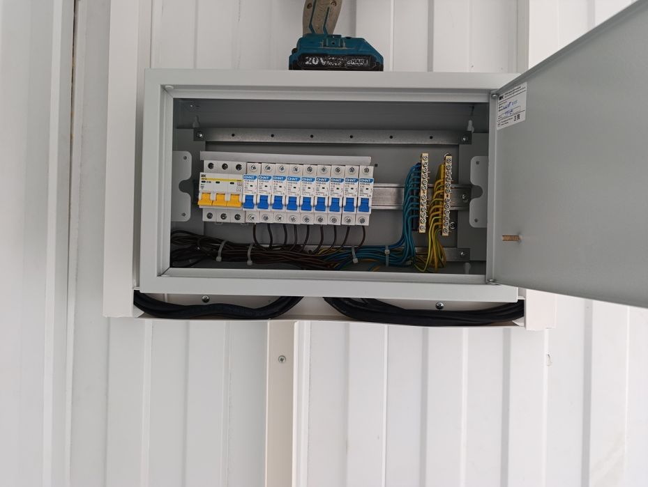 Электрик срочно!