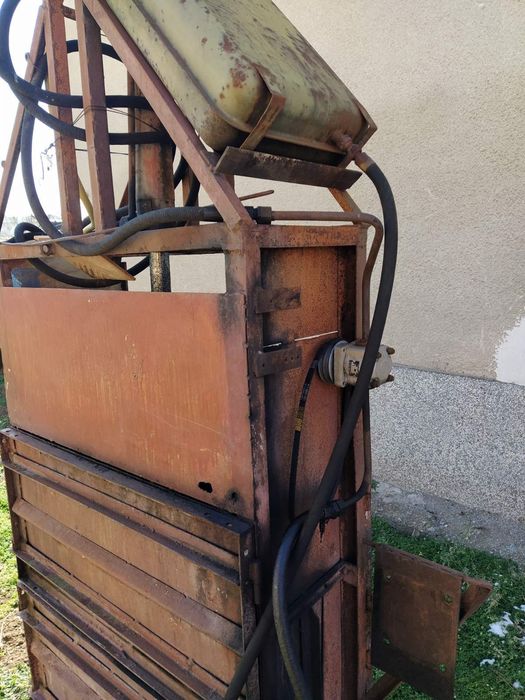 Балировачна машина