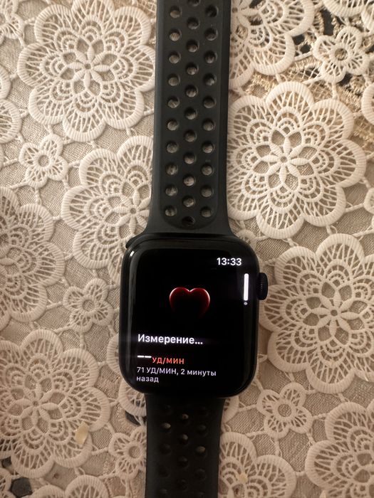 Продаю Apple watch series 7