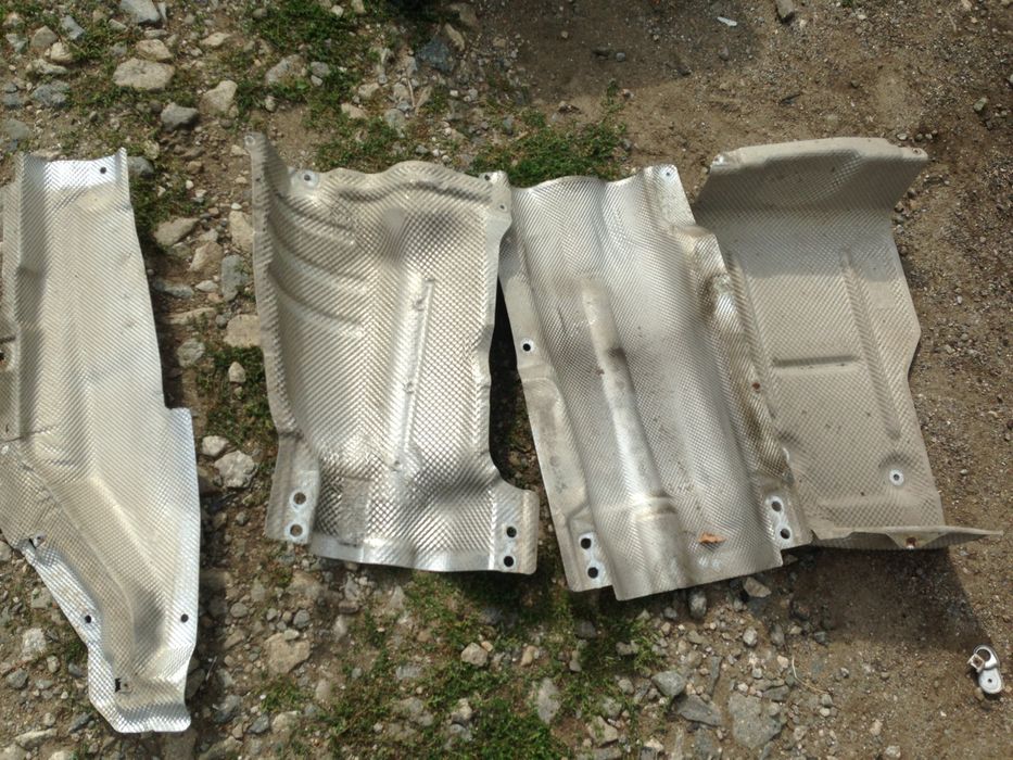 Кора двигател подкалник кори скорости изолаци БМВ Е90 е91 е92 е93