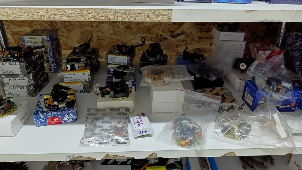 Комплектующие на стартера и генераторы