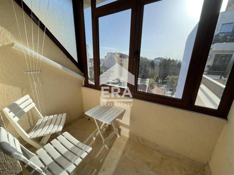 Дава се под наем Тристаен апартамент в Варна, Цветен квартал - 80 кв.м за 742 € - Снимка #9