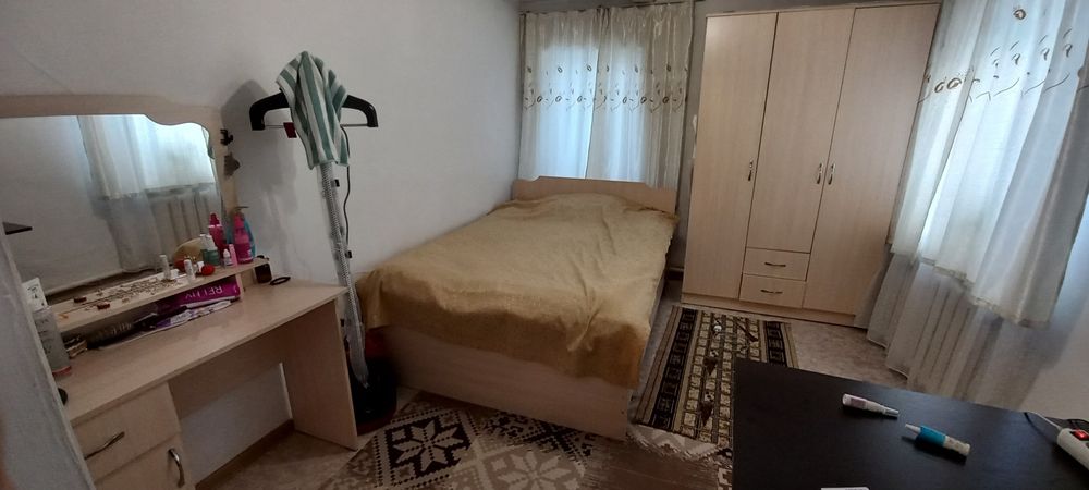 Спальный гарнитур в хорошем  состояние