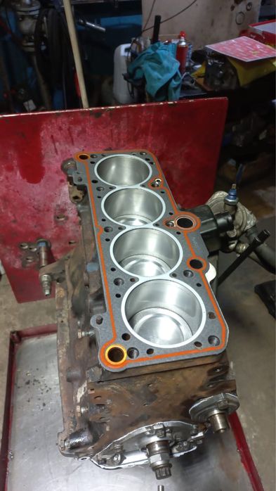 Продам Audi 80 B4