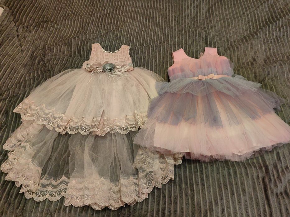 Продам детские  платья б.у.