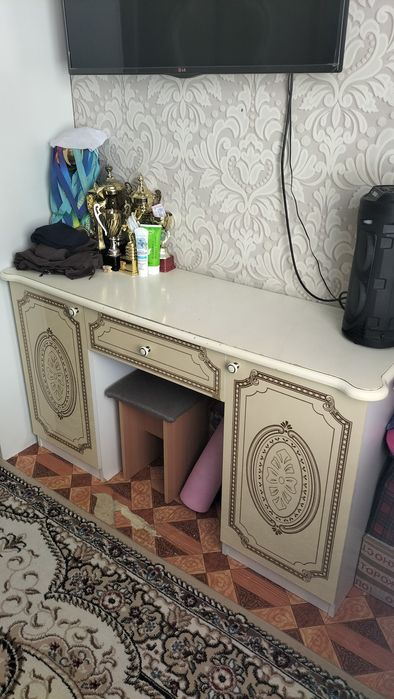 продам шифонер камод.