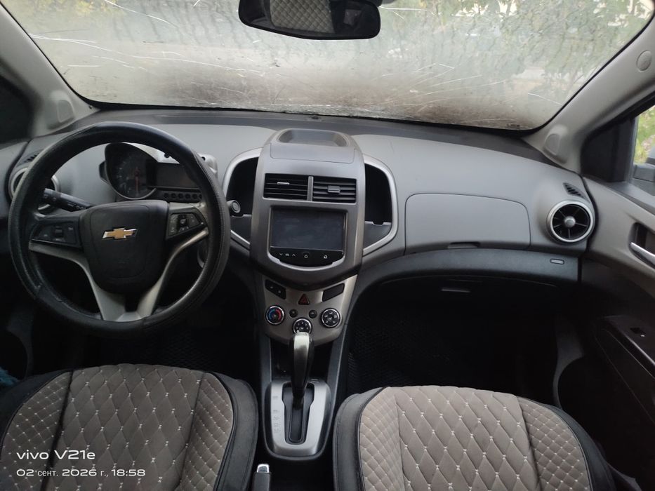 Срочно продаю машину автомат