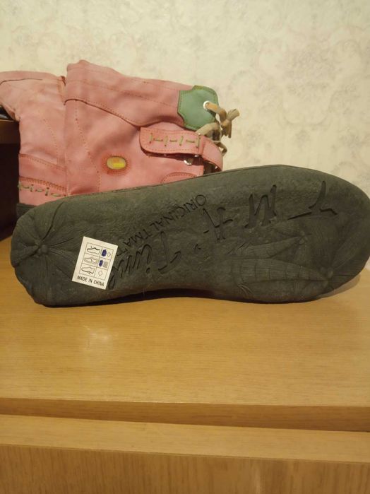 Дамски ботуши чисто нови
