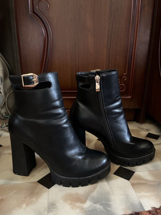 Продам осенние ботильоны