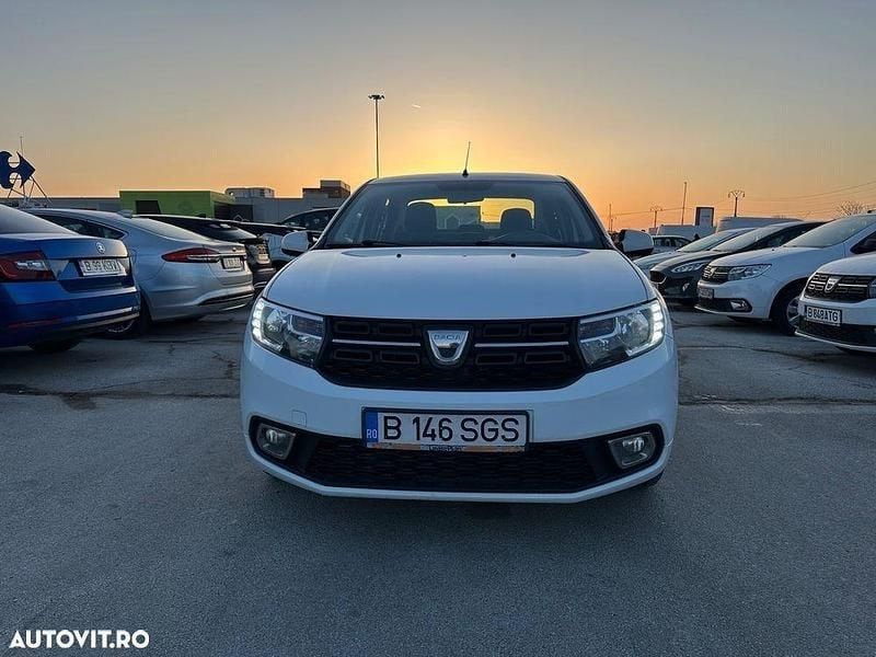 Volkswagen Passat 2018 automat diesel de inchiriat, Dacia Logan 2020 diesel
