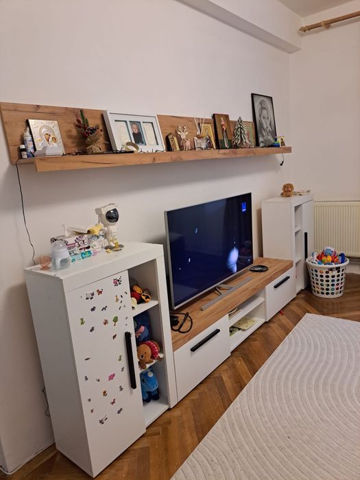 Vand apartament 46m + boxa