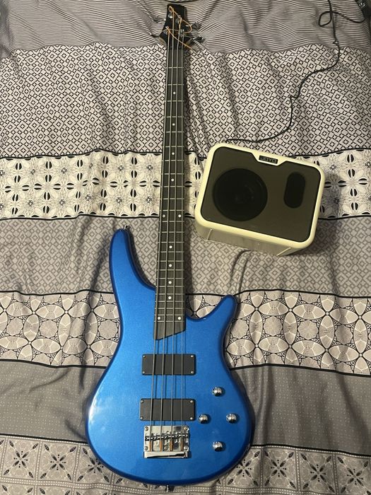 Бас гитара с комбиком