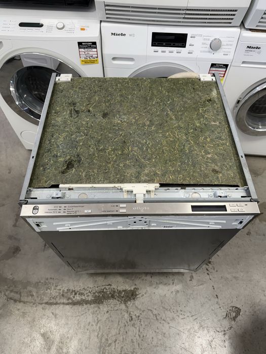 Съдомиялна  Miele за вграждане XXL автоматично отваряне