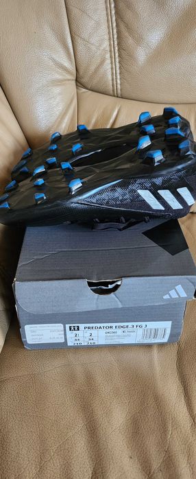 Детски бутонки ADIDAS номер 34.
