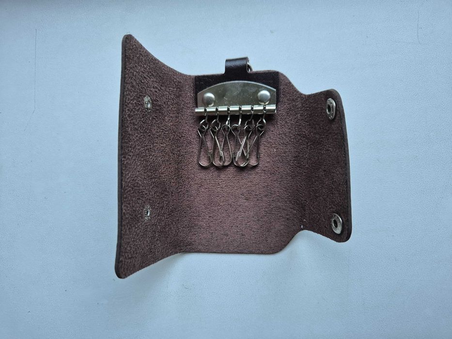 ключница кожанная