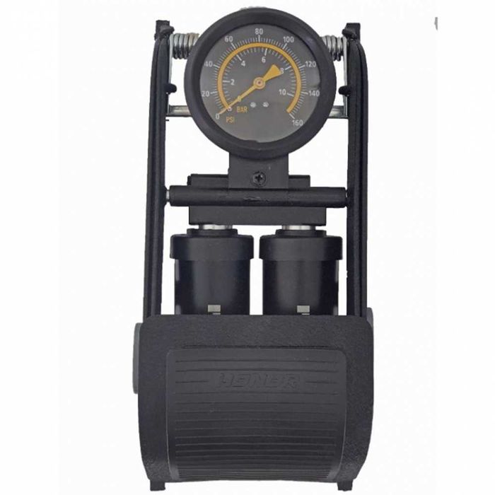 Двубутална крачна помпа с манометър до 10 бара /160 PSI