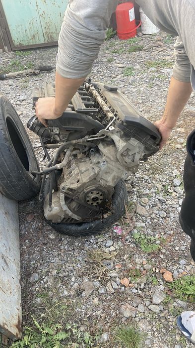 Продам двигател на запчасти