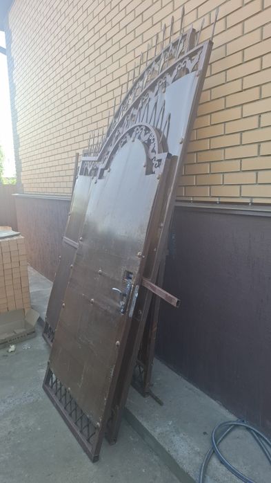 Продам ворота б/у