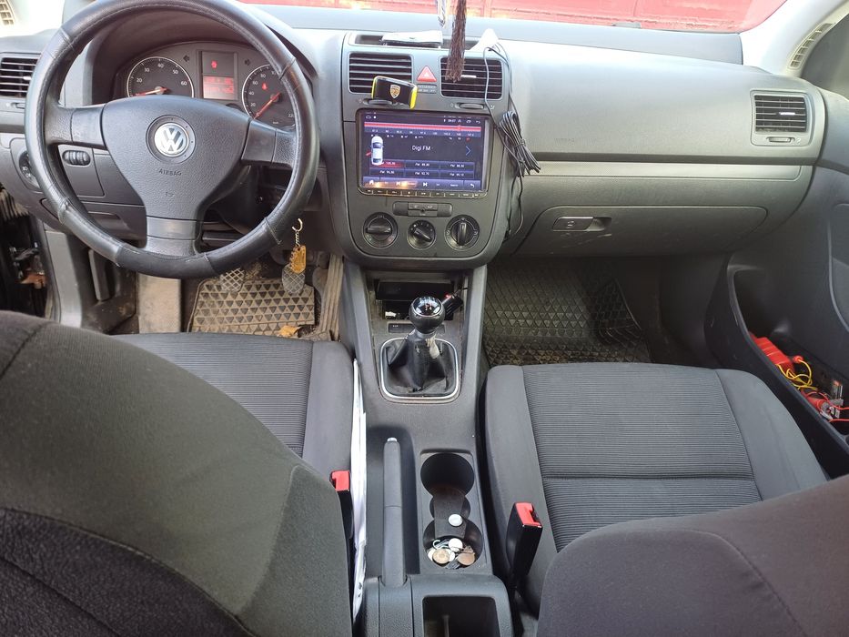 VW Golf 5 1.4 MPI 80 CP