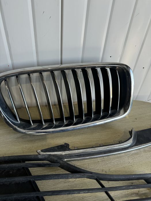 Luxury bmw f30 f31 бмв ф30 ф31 луксури решетки бъбрек броня