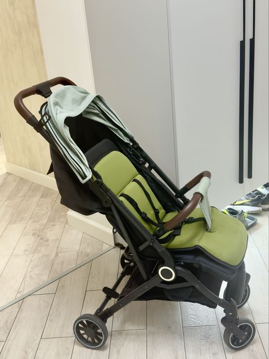 Коляска прогулочная