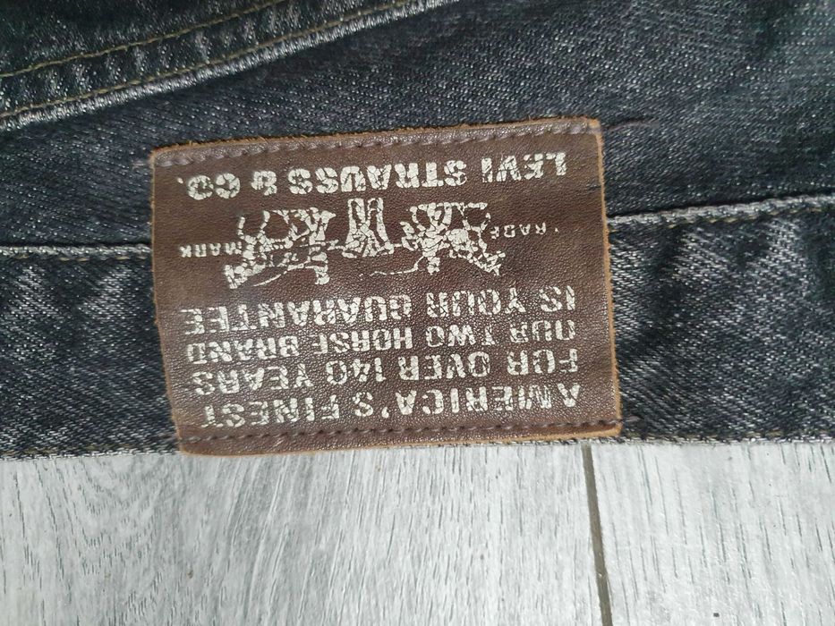 Blugi LEVI'S 611 (Made in Croatia 1992) - Marime W33 L34 (Talie 84 cm)