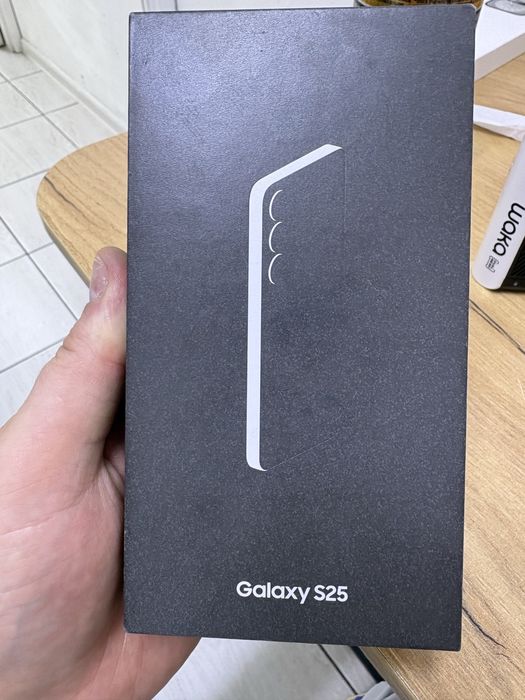 Продам Samsung S25