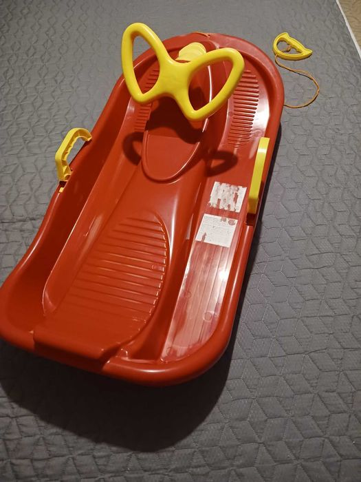 Детска шейна с кормило и спирачки