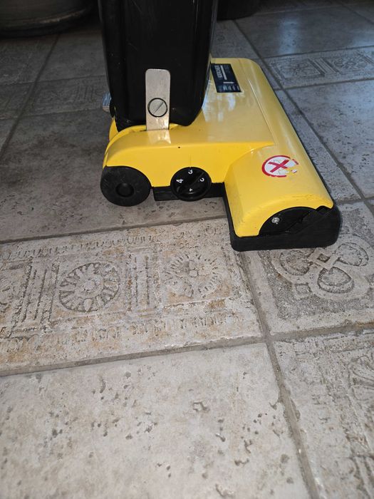 Прахосмукачка Kartcher professional CV 32/2