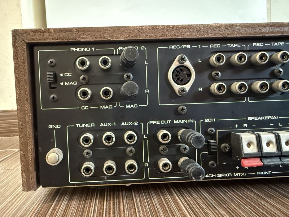 Toshiba SB-500 Стерео усилвател