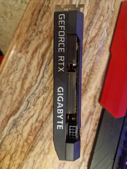 Видеокарта RTX gigabyte  3060 Ti 8 gb