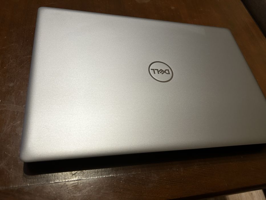 DELL Precision 7560