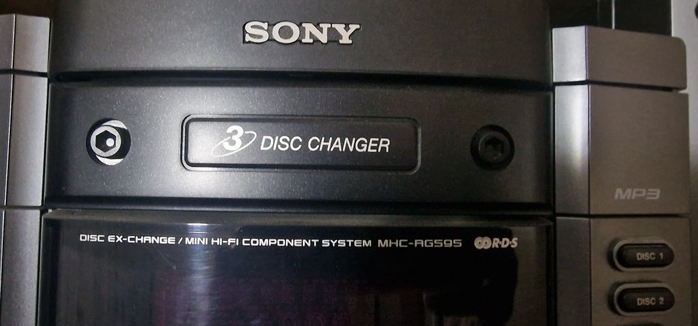 Vând combina sony RG 595S