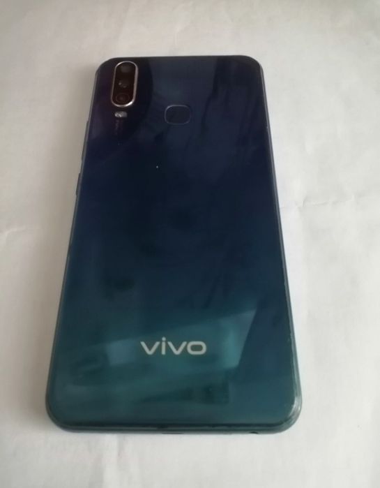 Vivo y12 продам телефон