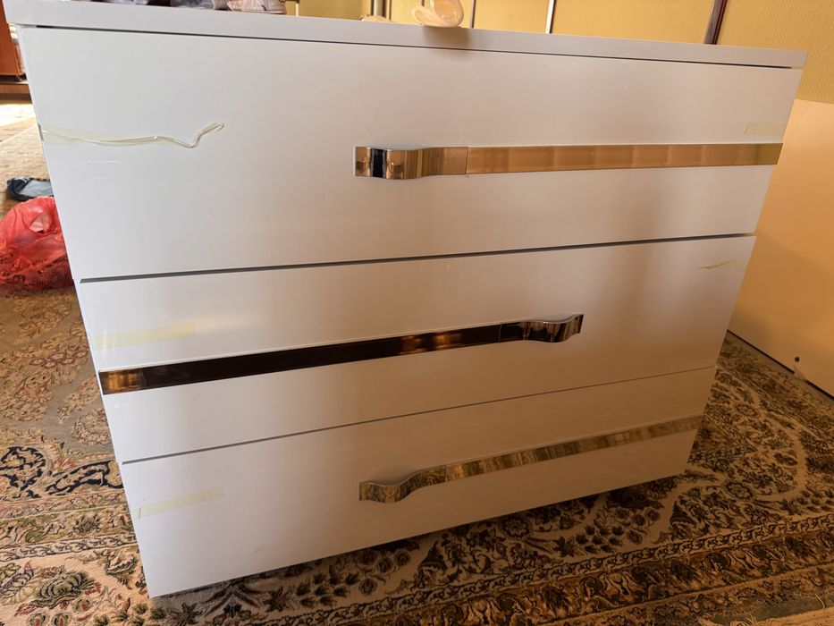 Спальный гарнитур