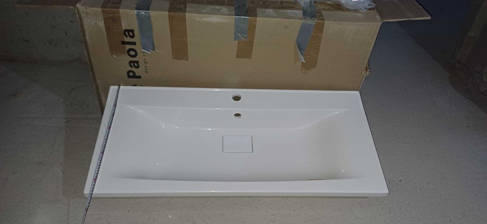 Раковина Paola 100x45см. 10 000тг. В упаковке.