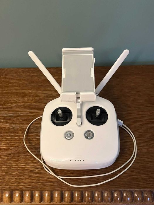 DJI Phantom 4 Advanced + Аксесоари