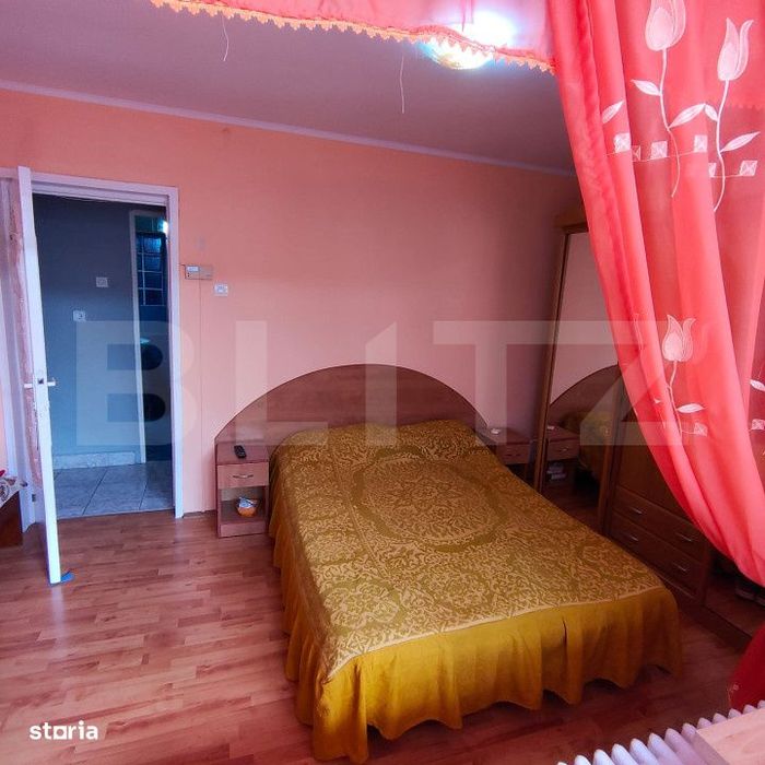 Apartament 3 camere,64 mp utili,  zona Dambu