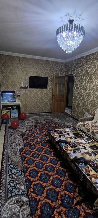 Kvartira sotiladi 4/2/4