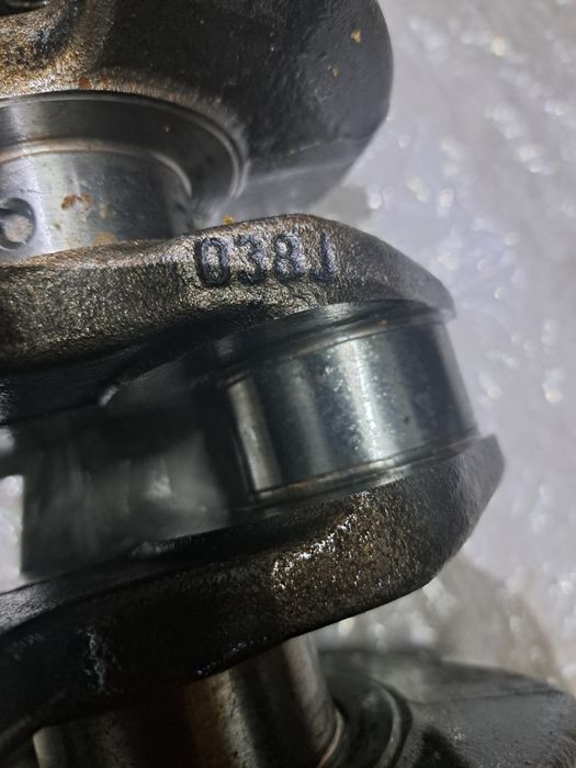 Коленвал Пассат б5+ Дизель 1.9 038J