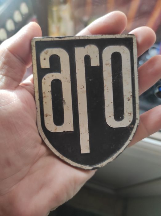 Stema originală ARO